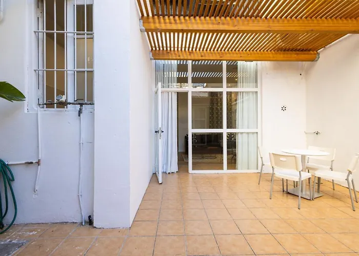 Florit Flats - The Vella