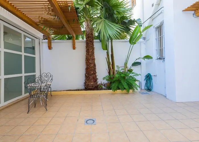 Florit Flats - The Vella Valencia