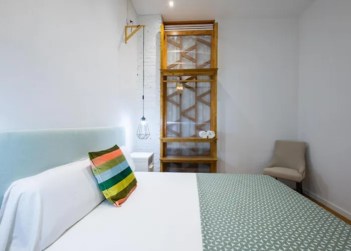 Florit Flats - The Vella * Valencia